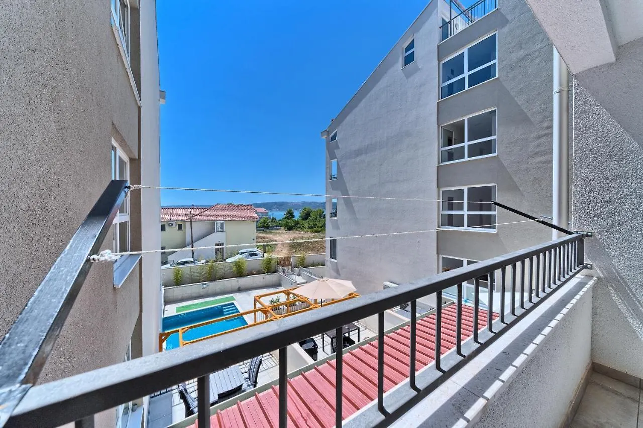 Modern Apartments With Sea View 150 Meters To Beach Kaštela