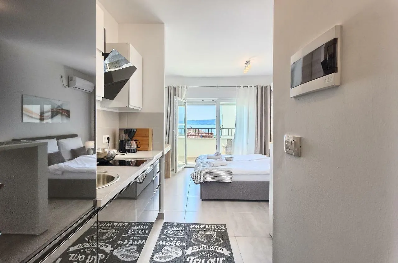 Modern Apartments With Sea View 150 Meters To Beach Kaštela