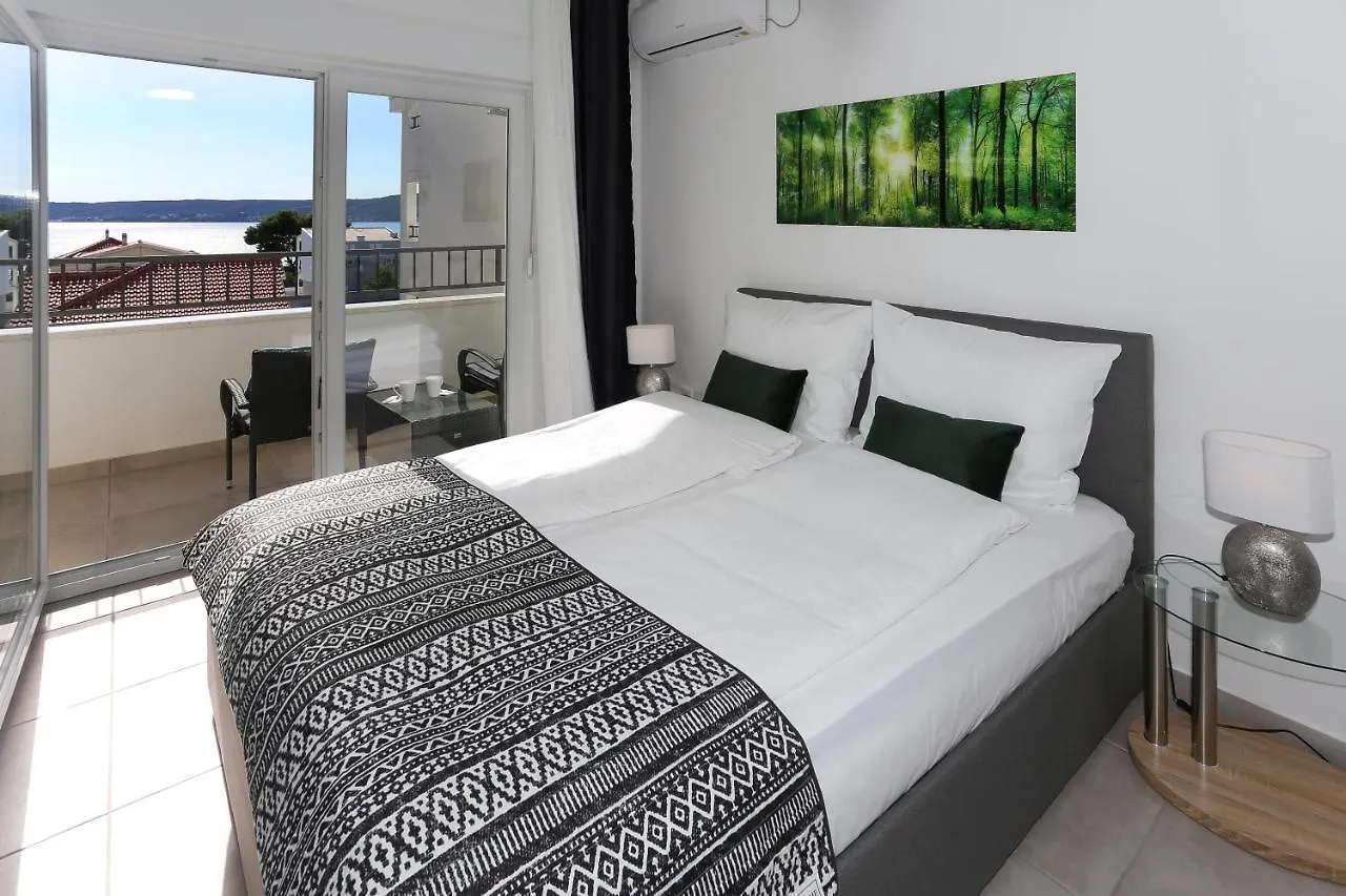 Modern Apartments With Sea View 150 Meters To Beach Kaštela Horvátország