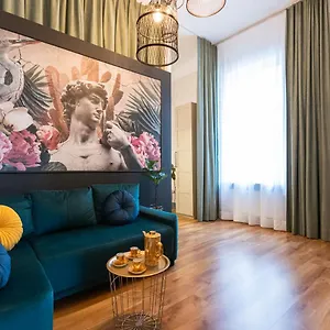 https://apt-vintage-studencka-1.krakowhotelspoland.com